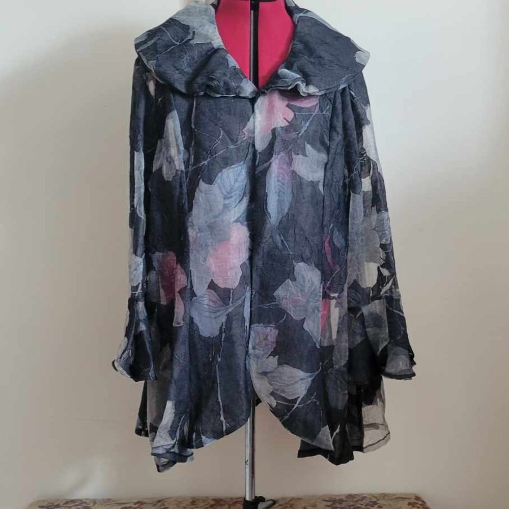 Devine Casuals plus  lightweight floral jacket